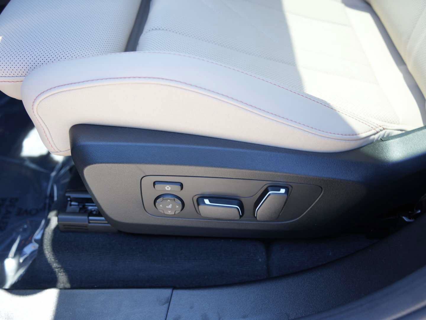 Used 2026 BMW X3 xDrive30i w/ M Sport Package AWD/4WD image 15