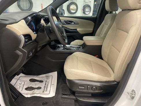 Certified 2022 Chevrolet Traverse LS image 26
