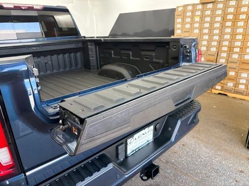 Used 2020 GMC Sierra 2500 AT4 w/ AT4 Premium Package AWD/4WD image 33