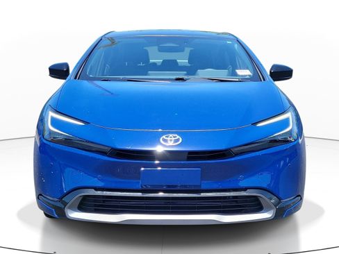Used 2024 Toyota Prius Limited w/ Limited Premium Package FWD image 2