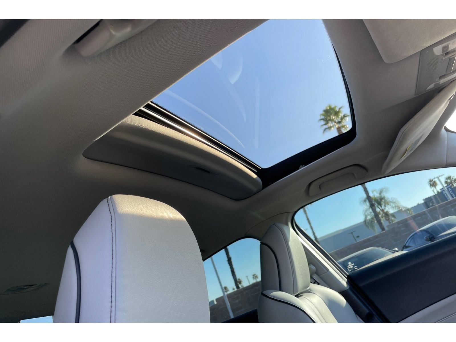 Used 2020 Acura ILX w/ Technology Package FWD image 18