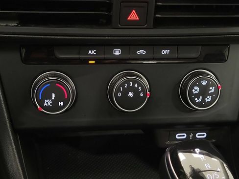 Used 2024 Volkswagen Jetta S FWD image 21