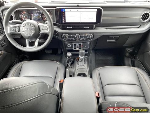 New 2026 Jeep Wrangler Unlimited Sahara AWD/4WD image 10