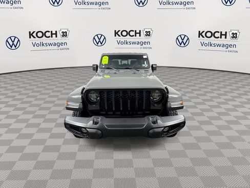 Used 2021 Jeep Gladiator Willys image 3