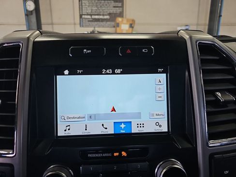 Used 2017 Ford F150 Lariat w/ Equipment Group 502A Luxury image 20