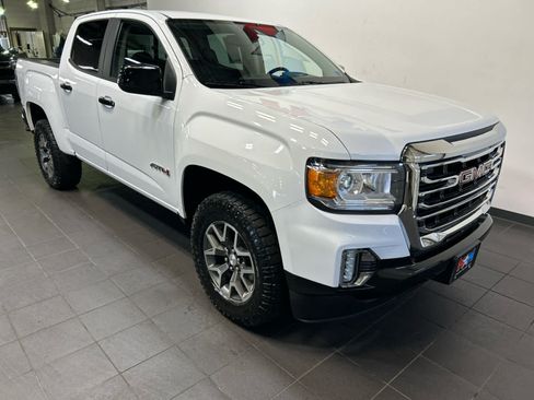 Used 2022 GMC Canyon AT4 w/ Trailering Package AWD/4WD image 2