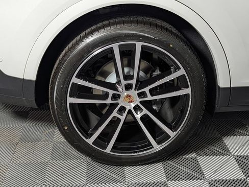 New 2026 Porsche Cayenne AWD/4WD image 13