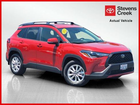 Certified 2022 Toyota Corolla Cross LE AWD/4WD image 1