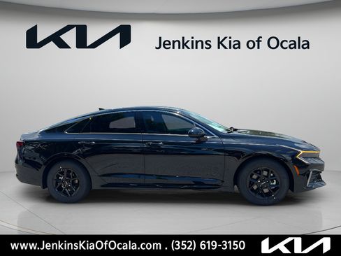 New 2026 Kia K5 LXS FWD image 2