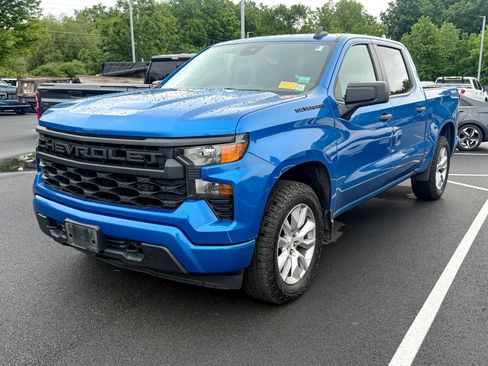 Used 2022 Chevrolet Silverado 1500 Custom w/ LPO, Dark Essentials Package AWD/4WD image 3