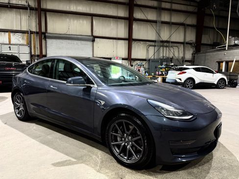 Used 2019 Tesla Model 3 Long Range AWD/4WD image 2