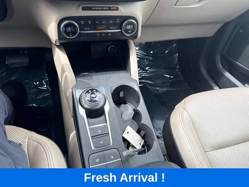 Used 2020 Ford Escape Titanium AWD/4WD image 8