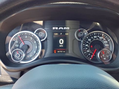 Used 2024 RAM 2500 Tradesman w/ Chrome Appearance Group AWD/4WD image 21