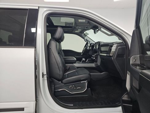 Used 2021 Ford F150 Lariat w/ Equipment Group 502A High image 9