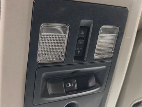 Used 2011 RAM 1500 Laramie w/ Protection Group image 10