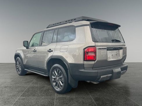 Used 2025 Toyota Land Cruiser PREMIUM image 5