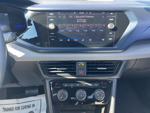 Used 2023 Volkswagen Taos SE image 21