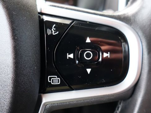Used 2019 Volvo XC90 T6 Momentum w/ Advanced Package AWD/4WD image 33