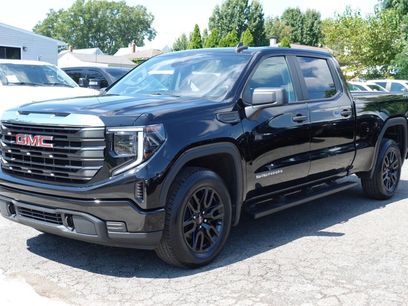 Used 2022 GMC Sierra 1500 Pro w/ Pro Value Package