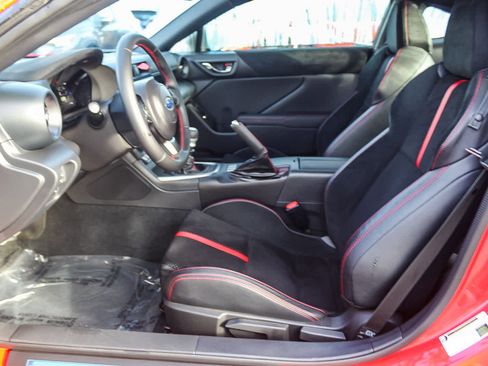 Used 2023 Subaru BRZ Limited w/ Popular Package #2 image 17