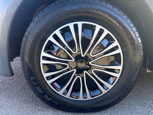 Used 2010 Ford Transit Connect XL image 9