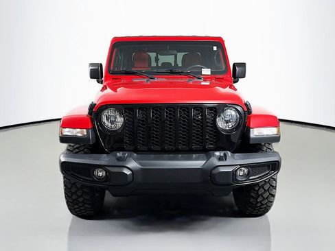 Used 2022 Jeep Gladiator Sport image 2
