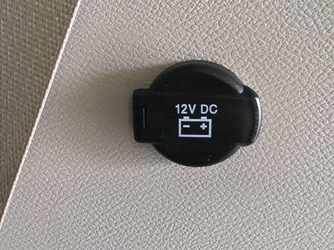 Used 2021 Chrysler Pacifica Touring-L w/ Uconnect Theater Family Group FWD image 32