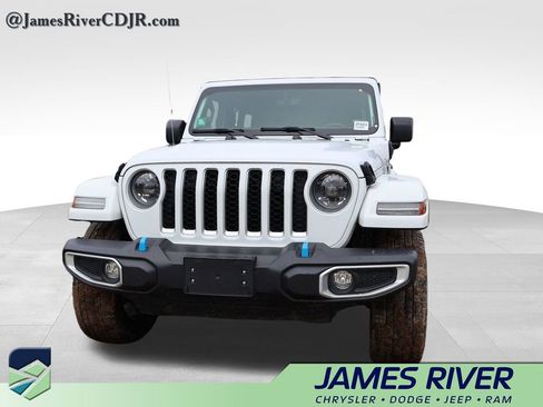 Used 2023 Jeep Wrangler Unlimited Sahara w/ Cold Weather Group AWD/4WD image 4