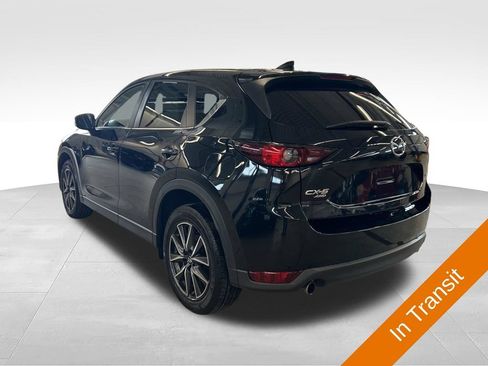 Used 2018 MAZDA CX-5 Touring w/ Preferred Equipment Package AWD/4WD image 4