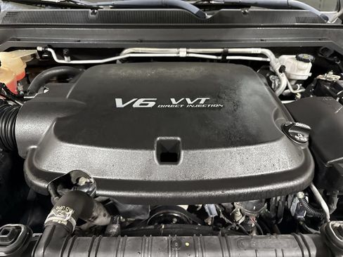 Used 2019 Chevrolet Colorado ZR2 AWD/4WD image 24