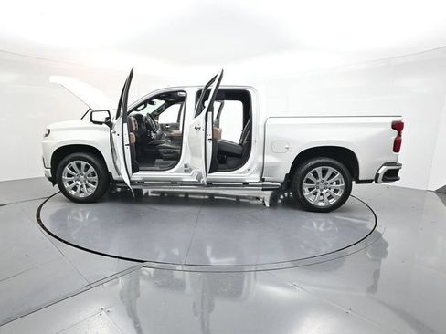 Used 2022 Chevrolet Silverado 1500 High Country AWD/4WD image 48