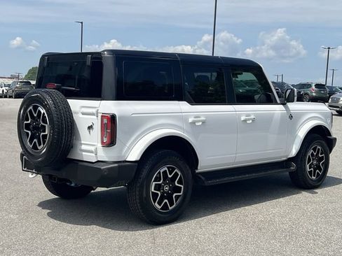 Used 2025 Ford Bronco Outer Banks AWD/4WD image 13