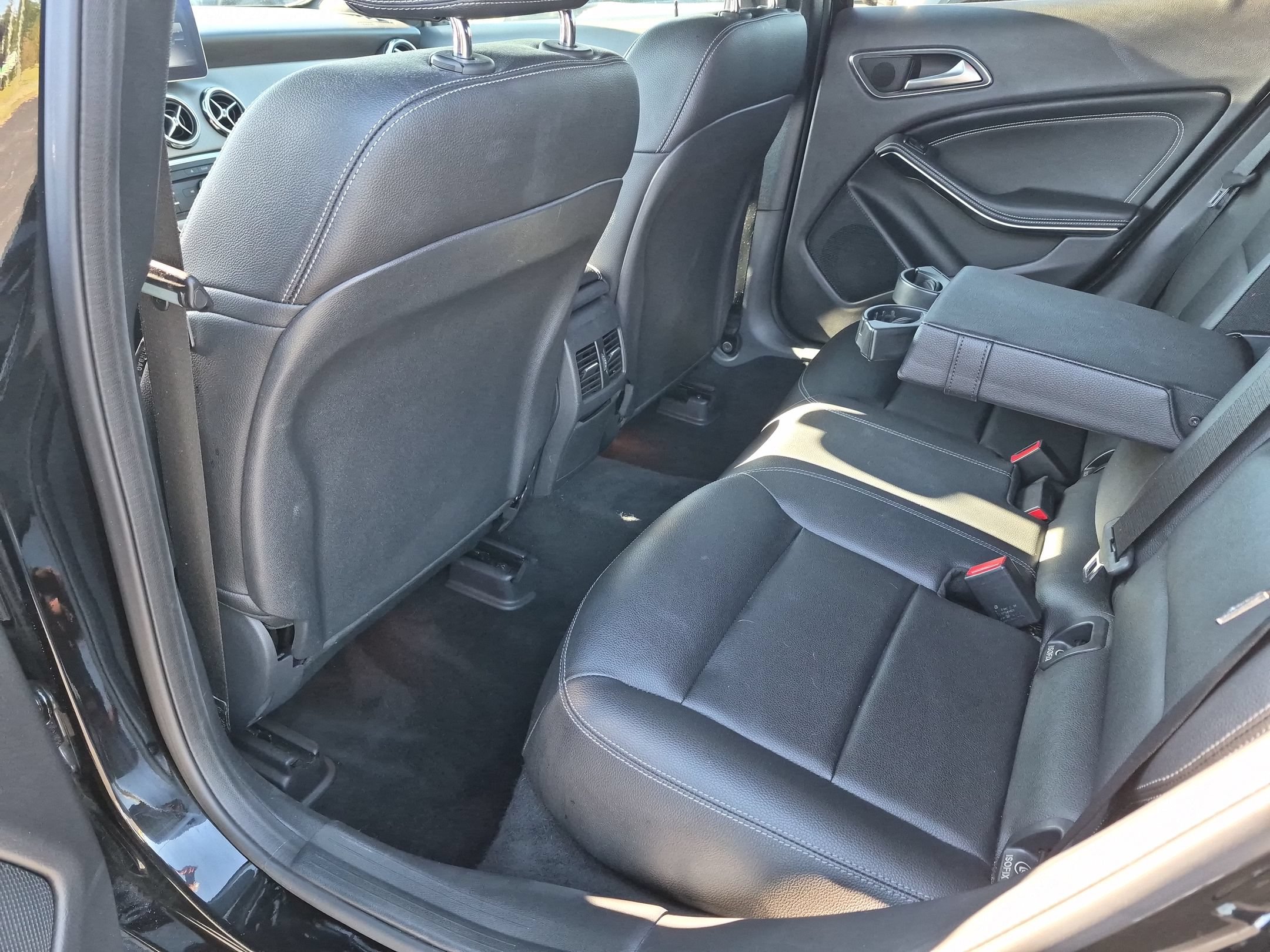 Used 2019 Mercedes-Benz GLA 250 4MATIC image 28
