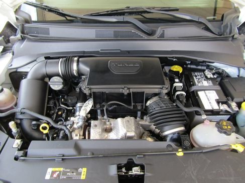 Used 2024 Jeep Compass Latitude AWD/4WD image 26
