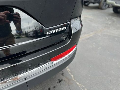 New 2026 Jeep Grand Cherokee Laredo X AWD/4WD image 5