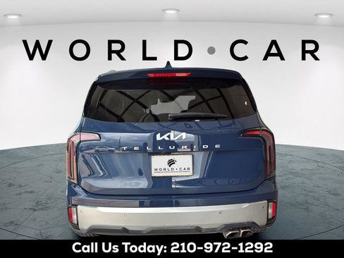 Used 2023 Kia Telluride EX w/ EX Captain's Chair Package FWD image 14