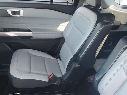 Used 2021 Ford Explorer XLT w/ Equipment Group 202A image 21