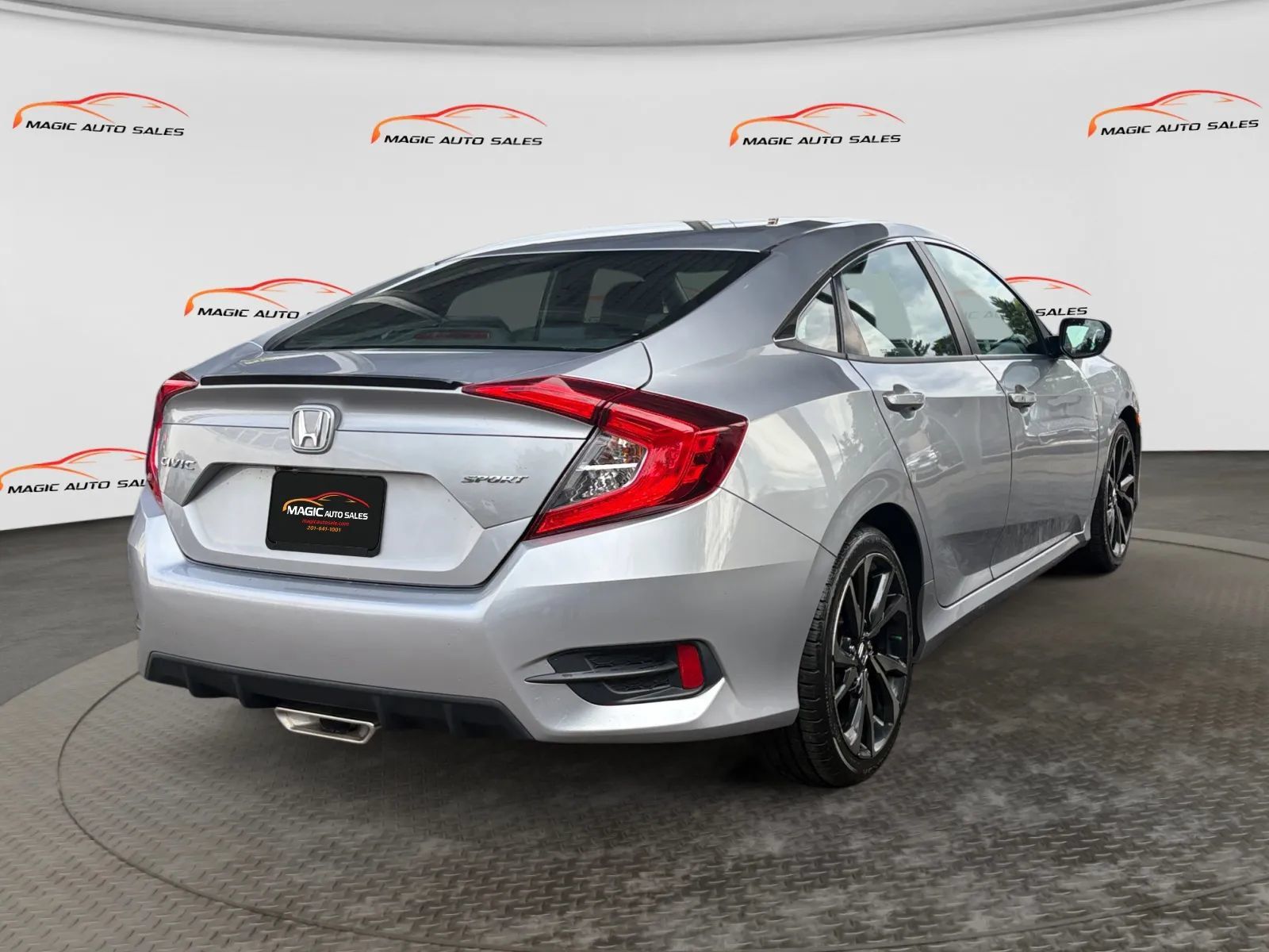 Used 2020 Honda Civic Sport image 10