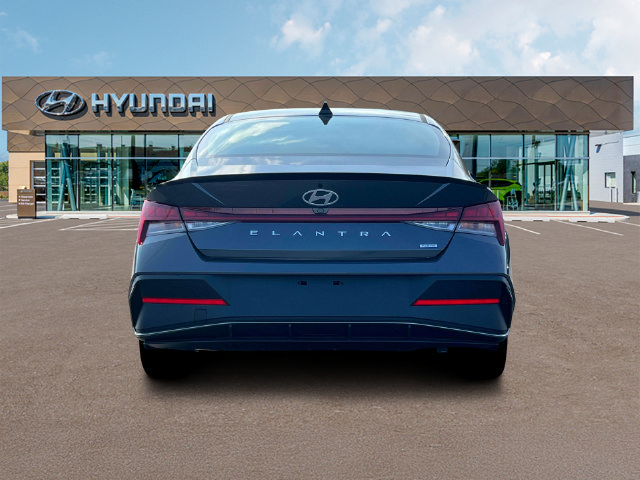 New 2025 Hyundai Elantra SEL FWD image 6