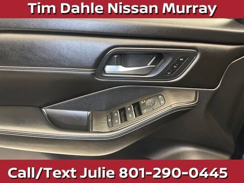 Used 2025 Nissan Rogue SL w/ Tech Package AWD/4WD image 22