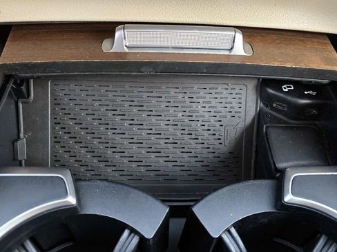 Used 2021 Mercedes-Benz GLE 350 4MATIC w/ 3rd Row Seat Package image 25