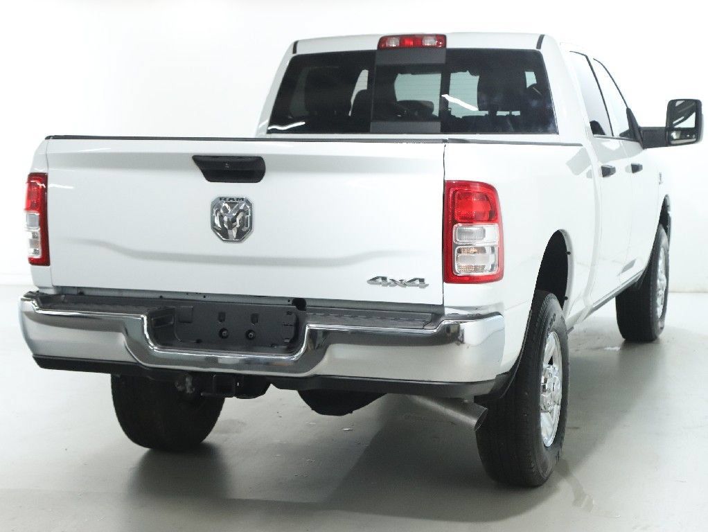 Used 2024 RAM 3500 Tradesman w/ Chrome Appearance Group AWD/4WD image 49