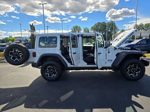 Used 2021 Jeep Wrangler Unlimited Rubicon 4xe w/ Steel Bumper Group AWD/4WD image 11