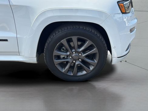 Used 2018 Jeep Grand Cherokee High Altitude AWD/4WD image 34