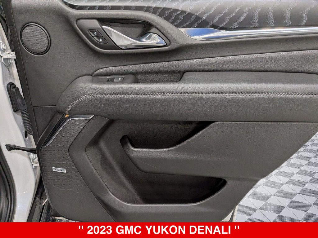 Used 2023 GMC Yukon Denali w/ Advanced Technology Package AWD/4WD image 35