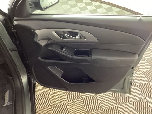Used 2023 Chevrolet Traverse LT w/ LPO, Floor Liner Package AWD/4WD image 9