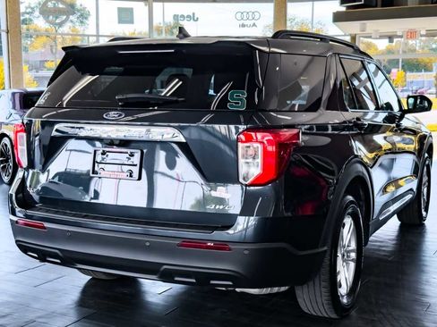 Used 2023 Ford Explorer XLT image 16