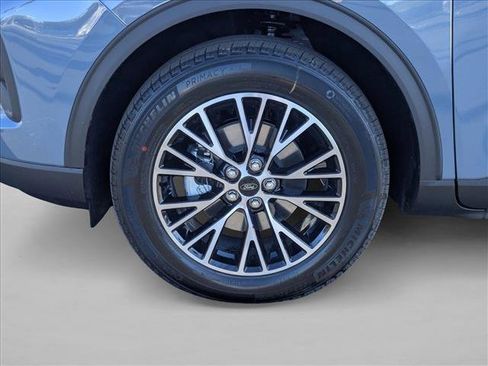 New 2026 Ford Escape SE image 9