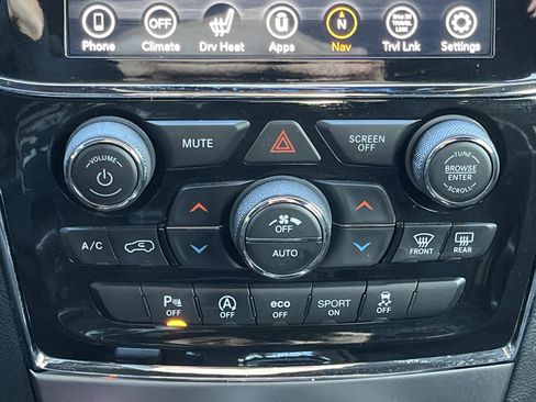 Used 2021 Jeep Grand Cherokee Freedom Edition image 6