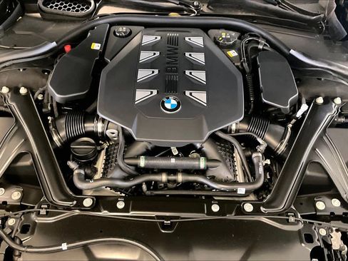 New 2026 BMW 760i xDrive w/ Executive Package AWD/4WD image 17